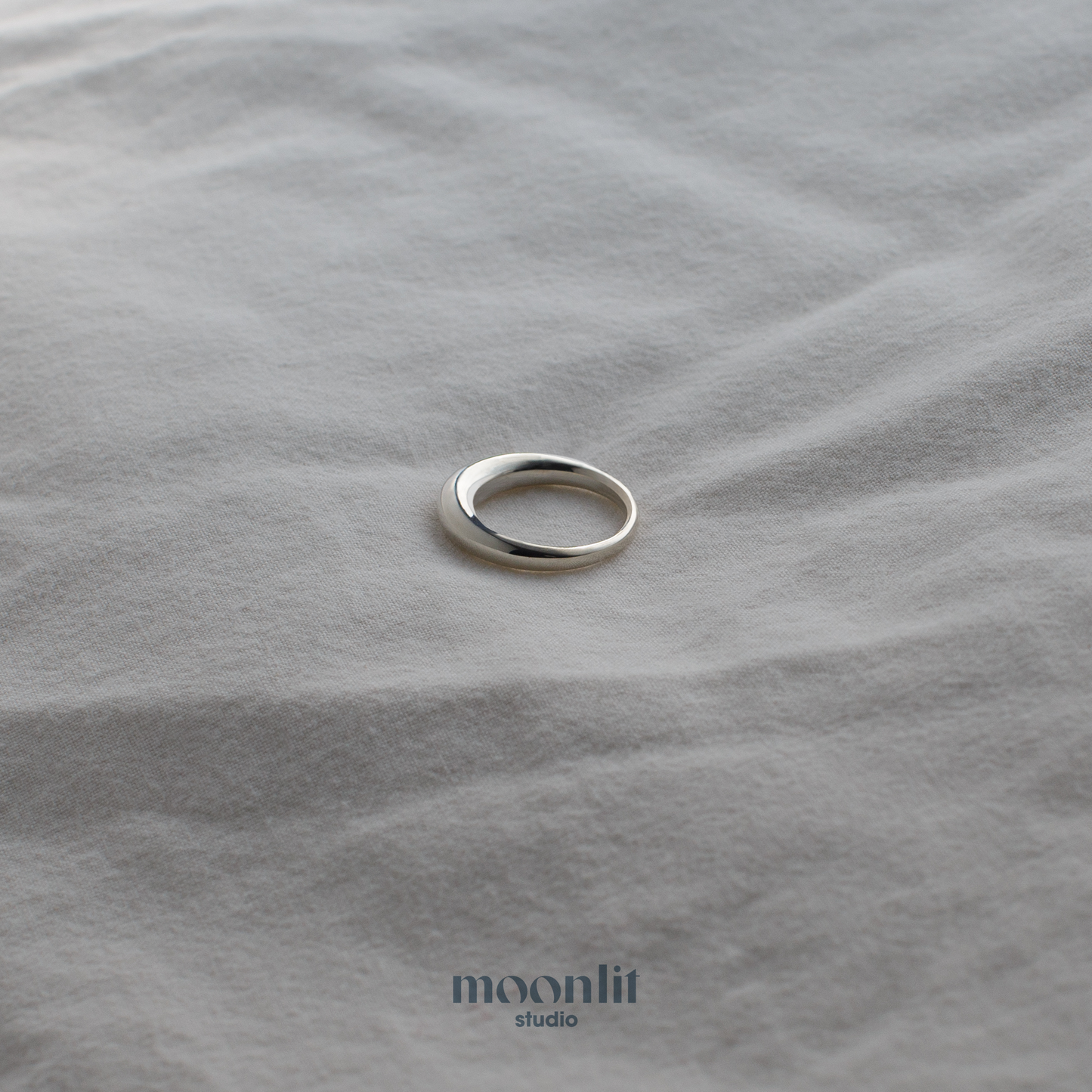 thin volume silver ring